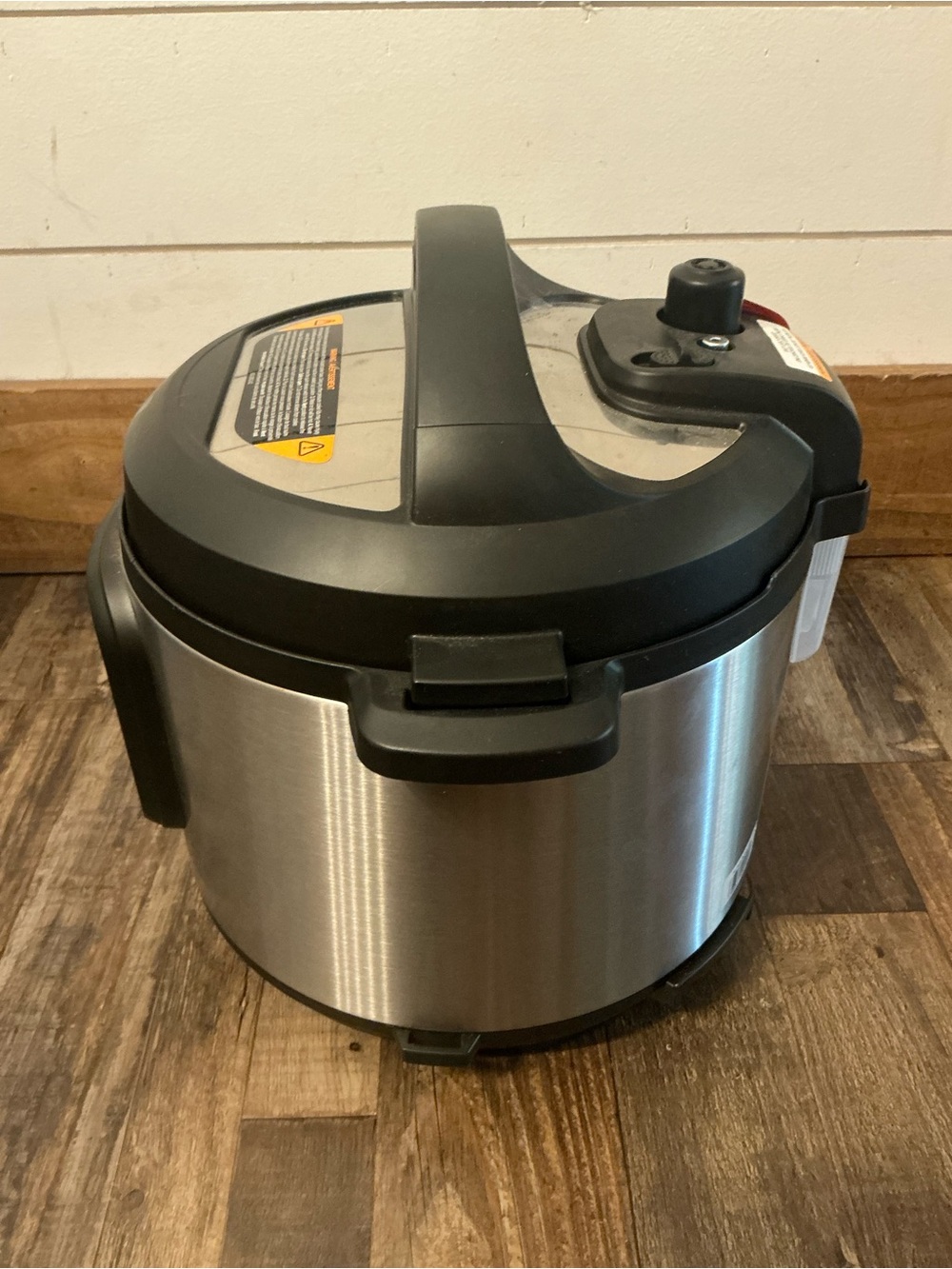 Instant Pot Duo 60 V5 6-Qt Stainless/Black 7-in-1 Multi-Cooker New No Box - Picture 2 of 9